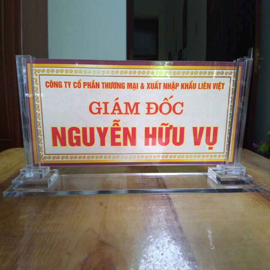 Làm biển chức danh để bàn uy tín tại Hà Nội