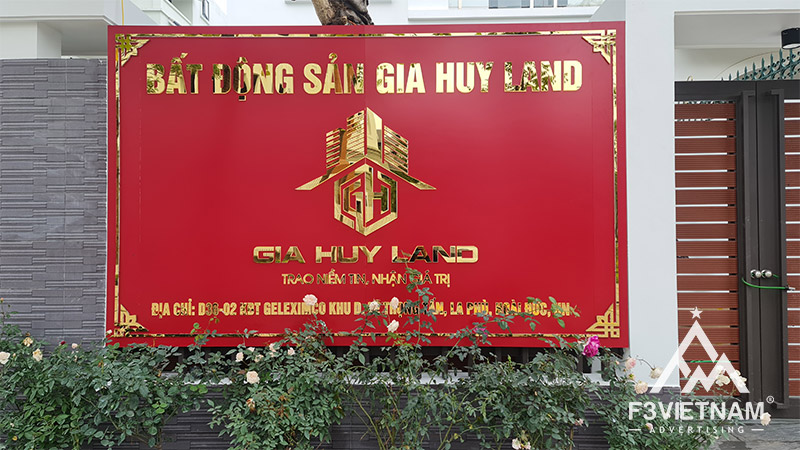 Biển quảng cáo cổng công ty Gia Huy Land