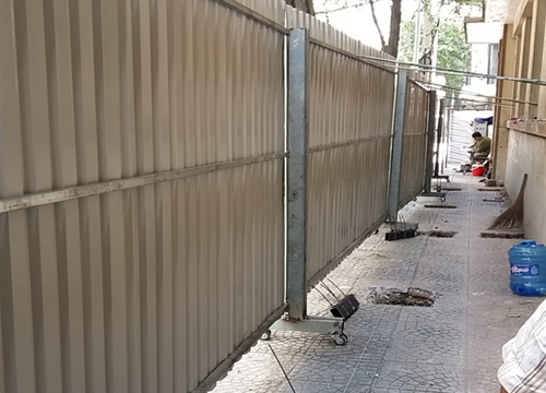 Thi công dựng tôn quây dự án tại Hà Nội