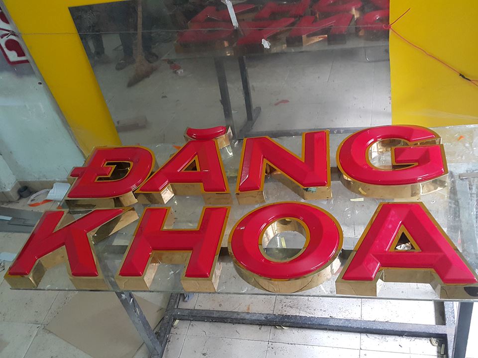 Làm biển quảng cáo chữ hút nổi giá rẻ tại Hà Nội