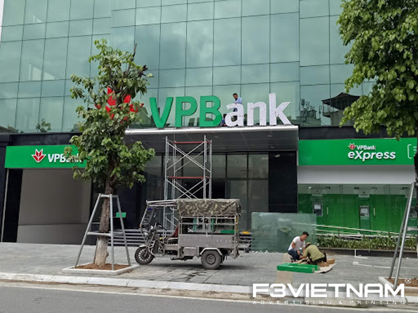 Sửa biển quảng cáo ngân hàng VPBank