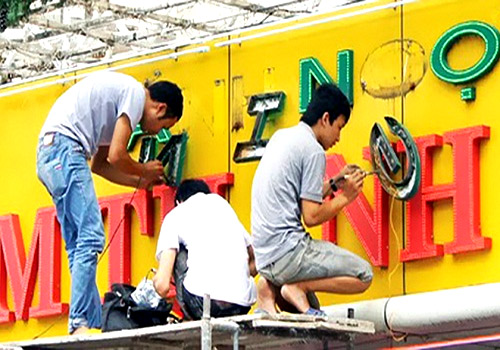 Sửa chữa biển quảng cáo tại Hà Nội