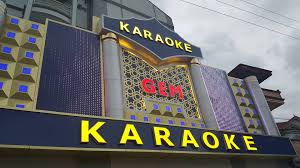 biển quảng cáo karaoke