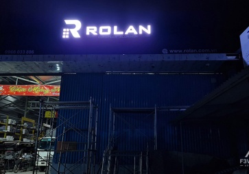 Thi công biển nhà máy nhôm ROLAN Hoài Đức