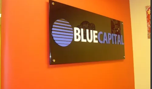 Làm biển quảng cáo mica bền đẹp giá rẻ tại Hà Nội