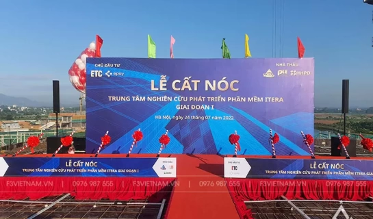 Tổng hợp 12 loại backdrop sự kiện ngoài trời được nhiều người lựa chọn