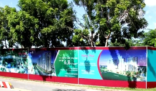 Quảng cáo hàng rào công trình tại Hà Nội