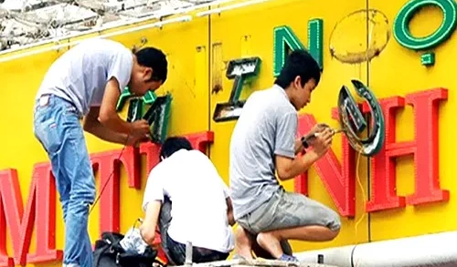 Sửa chữa biển quảng cáo tại Hà Nội [Nhanh Chóng - Tiết Kiệm Chi Phí]